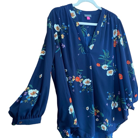 Vince Camuto Womens Blue Floral Top Size 2X Blouse V Neck 3/4 Sleeve Hi Low - Picture 5 of 12